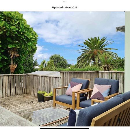 Cabbage Tree - Summer Or Winter Beachfront Haven Papamoa Exteriör bild